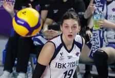 [포토] 빅토리아, 몽환미 날리며 점프