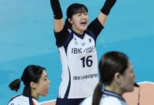 [포토] 전수민 번쩍 '서브 에이스 먹었다'