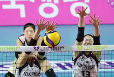 [포토] 김하경-최정민 '철벽 블로킹'