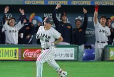 오타니 결장하니 '타율 0.143' 日 홈런왕이 터졌다! 만루포 쾅→8회 9점 대폭발, 일본 '4전 전승 8강행' [WBC]