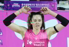 [B하인드★] 흥국생명 4연속 봄배구 확정! 레베카-피치 쌍포, 운명의 5세트에서 IBK 제압