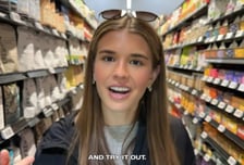 "세상 가장 비싼 식료품점"...트럼프 손녀, 이란전쟁 중 '쇼핑 자랑'