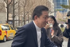 김병기 의원, 3차 경찰 조사 출석…공천헌금 등 13개 의혹