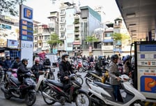 기름값 59% 뛰었다…아시아, 휴교령·주4일제·급여중단 '비상'