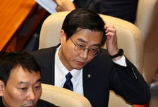 '성추행 의혹' 장경태, 수사심의위 요청…"고소인 거짓말탐지기 해야"