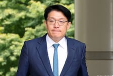 김상민 전 검사 '차량 리스비 대납' 사업가 김모씨, 첫 재판서 혐의 인정