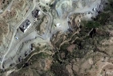 "계속 불안한 호르무즈 해협"…HMM, 중동노선 신규예약 일시 중단