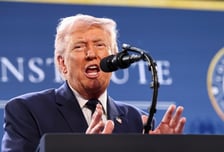 트럼프 "시장 짧은 시간 내 정상화될 것…호르무즈 해협 이용해야"