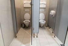 '화장실 몰카' 장학관, 소형 카메라 줄줄이 나왔다...경찰 4대 포렌식