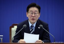 이재명 대통령 "저더러 악덕 사업주라고…직원 쓰러지는 일 없게 하라"