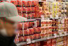 농심, 안성탕면 등 평균 7% 인하…"정부 물가안정 기조 동참"