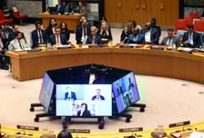 유엔안보리 "이란, 걸프국 공격 중단을" 결의안 채택…중·러 기권