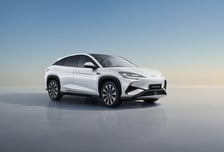 '中 전기차 공습' BYD 질주에 지커·샤오펑 가세…車업계 긴장