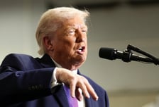 트럼프 "이란, 미친 쓰레기들…오늘 무슨 일 일어나는지 보라"