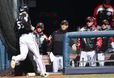 [포토] 천성호 '폭투 득점 후 염갈량과 하이파이브'