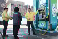 휘발유 아직도 2100원…정명근 화성시장이 잡았다 "기름값 꼼수 엄단"