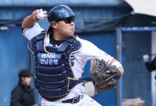 [포토] 김정호 '창원의 빨랫줄'