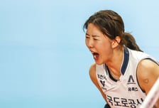 도로공사, 8년만에 정규리그 1위 확정…'연봉퀸' 강소휘 맹활약