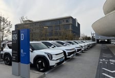 전력 수요 높아지는 그때, 배터리 '방전' 시킨다...발전소 된 전기차[르포]