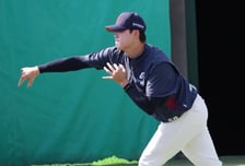 [포토] 박준우 '강렬한 드릴 훈련'