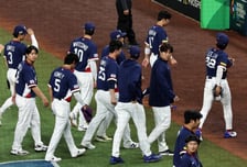 한국 야구, 충격의 콜드패...도미니카에 '0대 10' 4강행 좌절