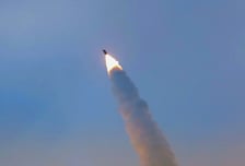 北, 동쪽으로 미상 발사체 발사…탄도미사일 가능성