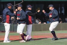 [포토] 김태형 감독, 시즌에도 오늘처럼