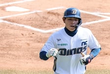 'KBO 타격 1위라니' 타율 0.556→1회 초구 홈런 폭발, '전체 2순위' 신재인 '박민우 향기가 난다' [KBO 시범경기 리뷰]