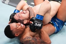 '아쉽다' 유수영 UFC 3연승 실패, 한국계 스미스에 2라운드 서브미션 패... 데뷔 후 첫 패배