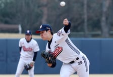 [한번에쓱]'1회초 삼자범퇴' 시범경기 삼성전 선발역투펼치는 최승용