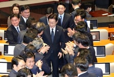 이 대통령, 與 초선에 "검사 다 나쁘지 않아...민주당 잘하고 있어"