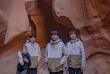 송일국, '모델포스' 삼둥이 근황 공개…"중2라 기도하며 지낸다"