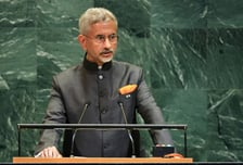 유조선 2척 호르무즈 통과한 인도 "이란과 대화 성과 있다"