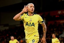 "흥민이형 나 극장골 넣었어!" 히샬리송 극장골 토트넘, 리버풀 원정서 1-1 무승부... 12경기 무승 "여전히 강등 위험"