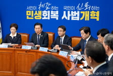 與 호르무즈 파병 요청에 '신중론'…'파병 반대' 1인 시위도