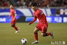 '하필 홍명보호 명단 발표날 쓰러졌다' 황인범, 비명 지르며 교체 아웃... 유럽 원정 앞두고 '비상사태'