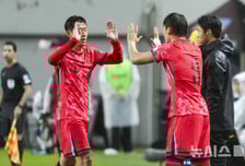 '무한 경쟁 선언' 홍명보 감독 "월드컵 최종 명단 확정은 아직... 5월까지 고민할 것" [천안 현장 일문일답]