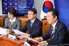 [속보]與추미애 "검찰개혁, 국민주권정부 마침내 완성…당정청 합심"