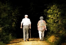 배우자 사별에...남성, 치매·사망위험 증가 vs 여성, 행복감 늘어