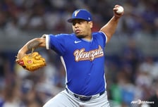 '와 대박!' 한화 출신 산체스, WBC 4강 긴급 등판해 1⅔이닝 무실점→베네수엘라 만루 위기 넘겼다