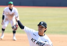 [포토]'오원석 이어 무실점 역투' 주권