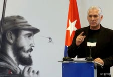 베네수·이란 다음 쿠바…트럼프, 석유 차단하고 "대통령 물러나라"