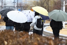 [오늘 날씨] 전국 적시는 봄비…중부지방 미세먼지 '나쁨'