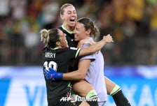 '한일전 승자와 결승 맞대결' 호주, 중국 꺾고 여자 아시안컵 파이널 선착