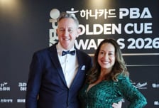 [포토] 에디 레펀스, 미모의 아내와 오스카 포즈