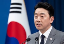 [속보]강훈식 비서실장 "UAE 단기체류자 3500명 중 3000명 무사 귀국"