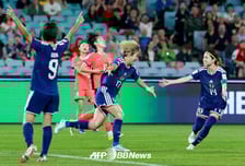 '한일전 무기력한 완패' 여자축구, 일본에 1-4 패배... 아시안컵 결승 진출 좌절