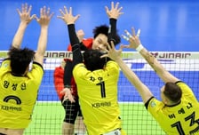 [포토]'삼중블로킹을 따돌려라!' 김종호
