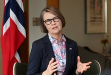 산유국 노르웨이, 탄소무배출 선박·전기차 천국된 이유는