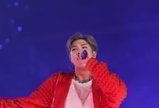 [사진]BTS RM의 정열적인 무대